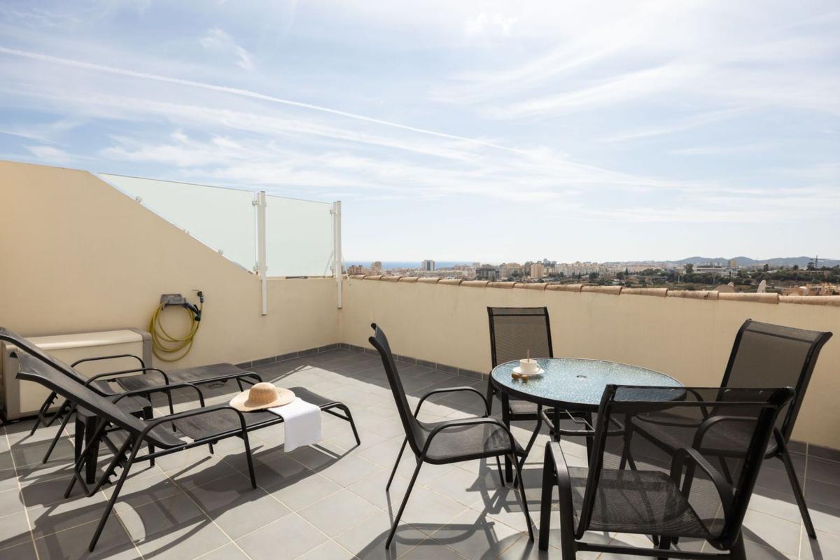 Sprzedaż mieszkania w Piso en Los Pacos, Fuengirola, Fuengirola
photo 1