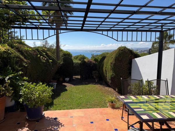 Chalet adosado en Peral Del, 31, Seghers, Estepona thumbnail 3