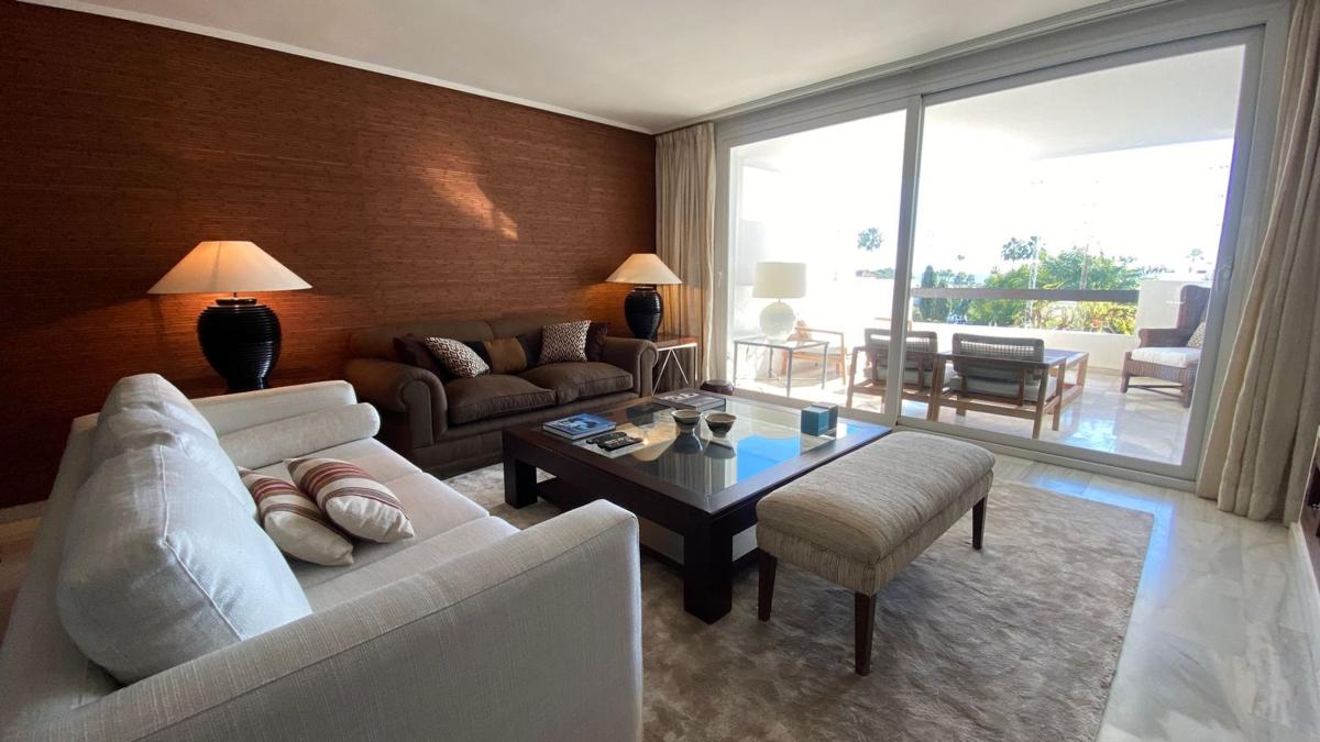 Sprzedaż mieszkania w Piso en Bel-Air, Estepona, Estepona
 photo 2
