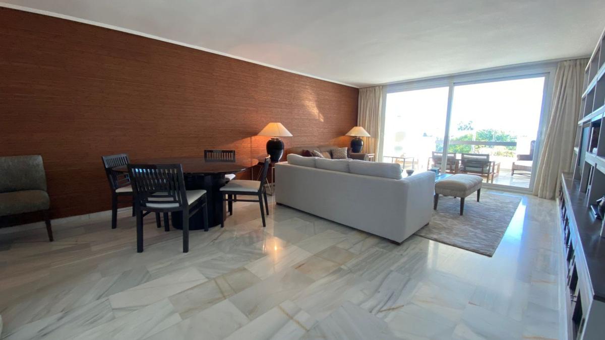 Sprzedaż mieszkania w Piso en Bel-Air, Estepona, Estepona
 photo 3