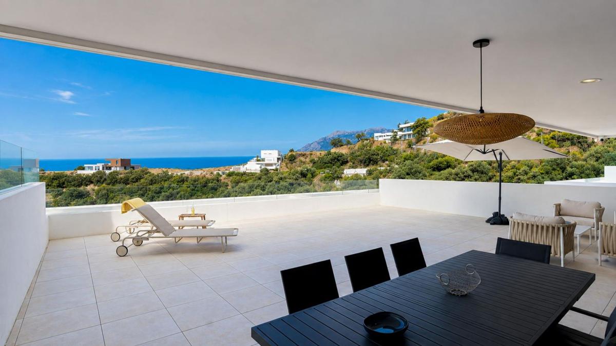 Venta de piso en Piso en Carretera de Lomas de Marbella, Alto de los Monteros, Marbella, Marbella
 photo 3