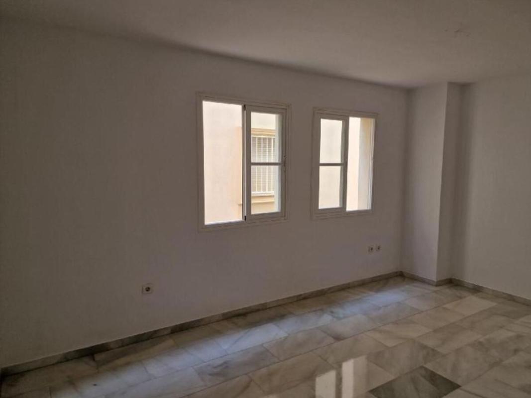 Venta de piso en Piso en Maritimo Torremolinos De, 39 -a, El Bajondillo, Torremolinos, Torremolinos
photo 5