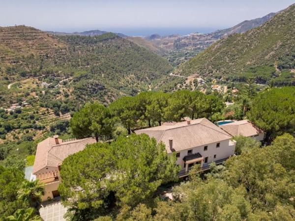 Finca rústica en venta en  Finca rústica en Ojén pueblo, Ojén , Ojén photo