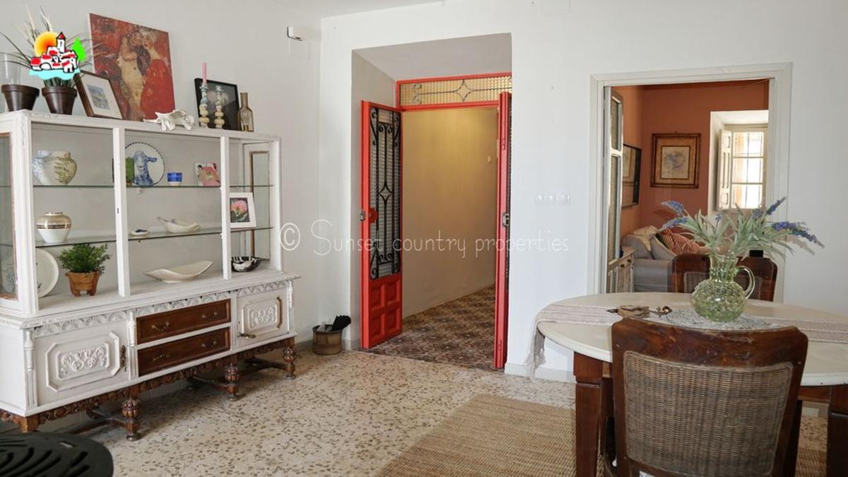 Propiedades en venta y alquiler en España photo 5