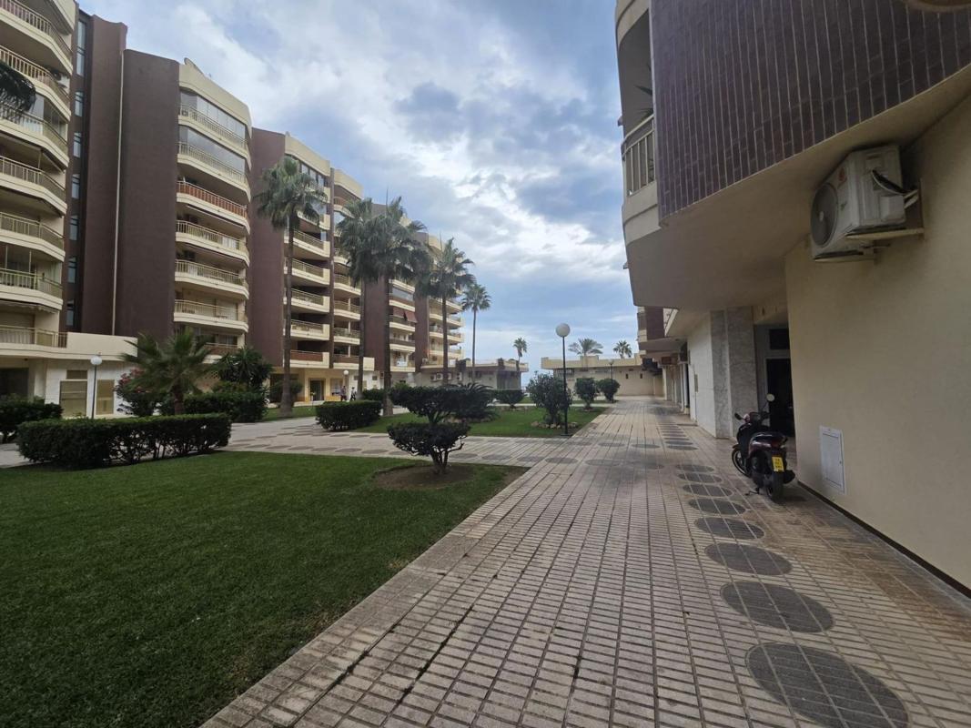 Venta de piso en Piso en Zona Sohail, Fuengirola, Fuengirola
photo 2