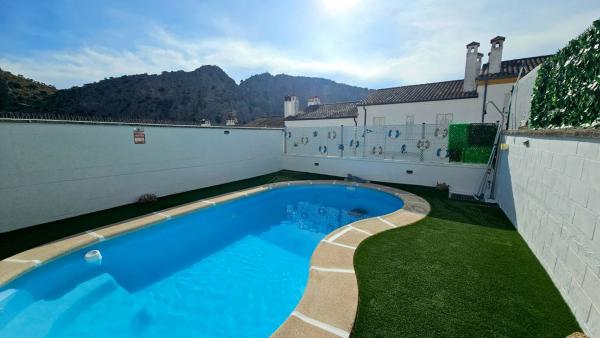 Chalet adosado en Ur-3, Montejaque photo 3