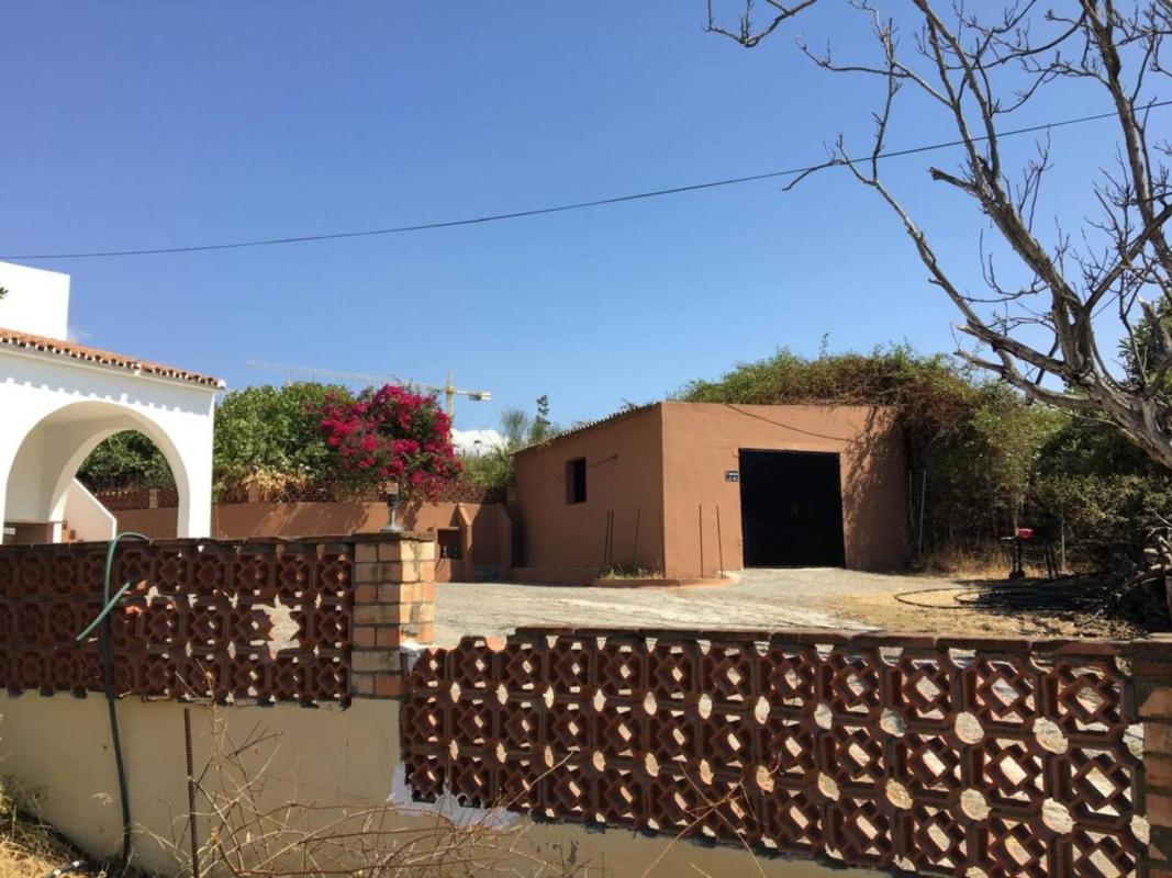 Venta de finca rústica en  Finca rústica en Calle Guadalmansa, Cancelada, Estepona , Estepona photo 4
