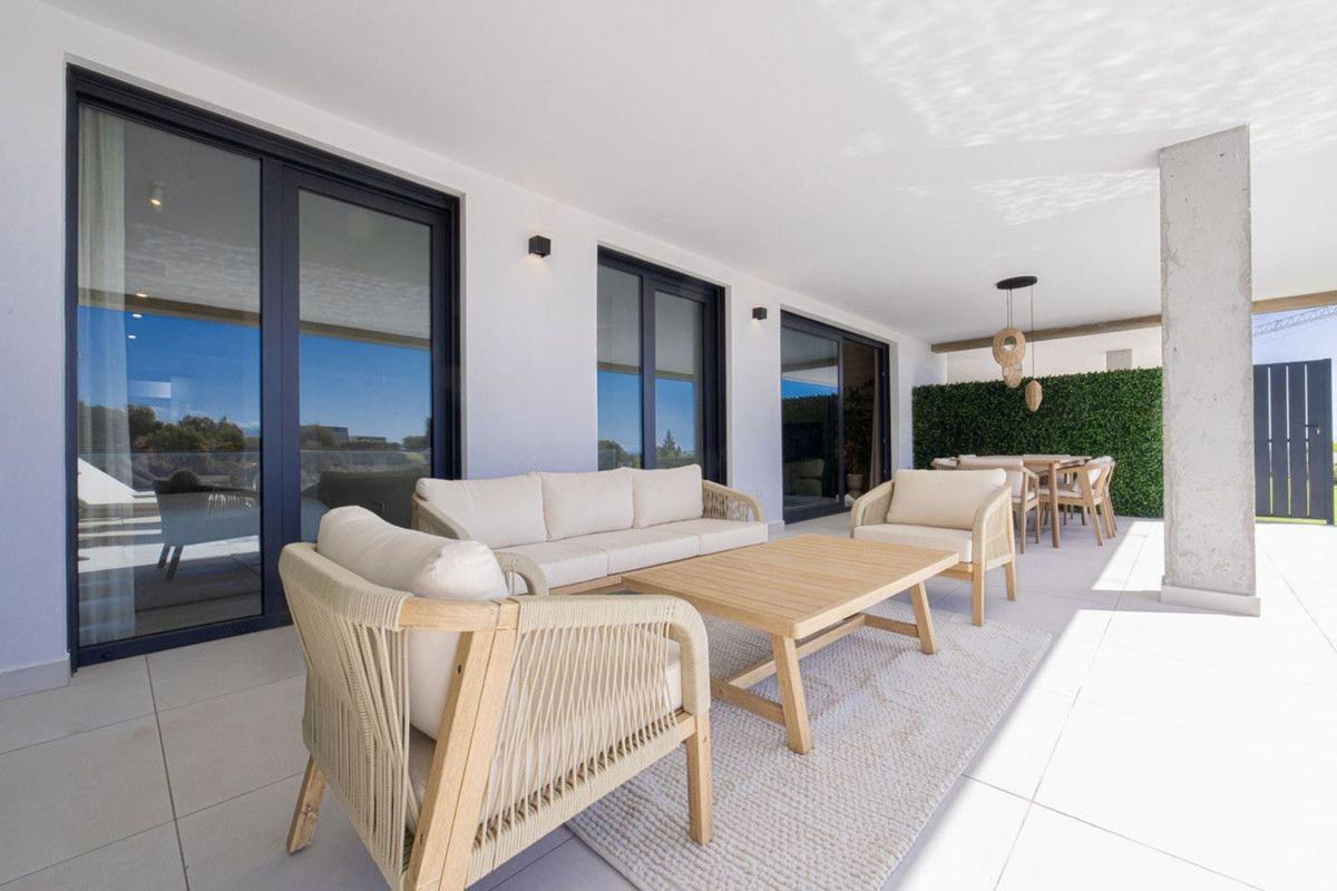 Venta de piso en Piso en Alto de los Monteros, Marbella, Marbella
photo 3