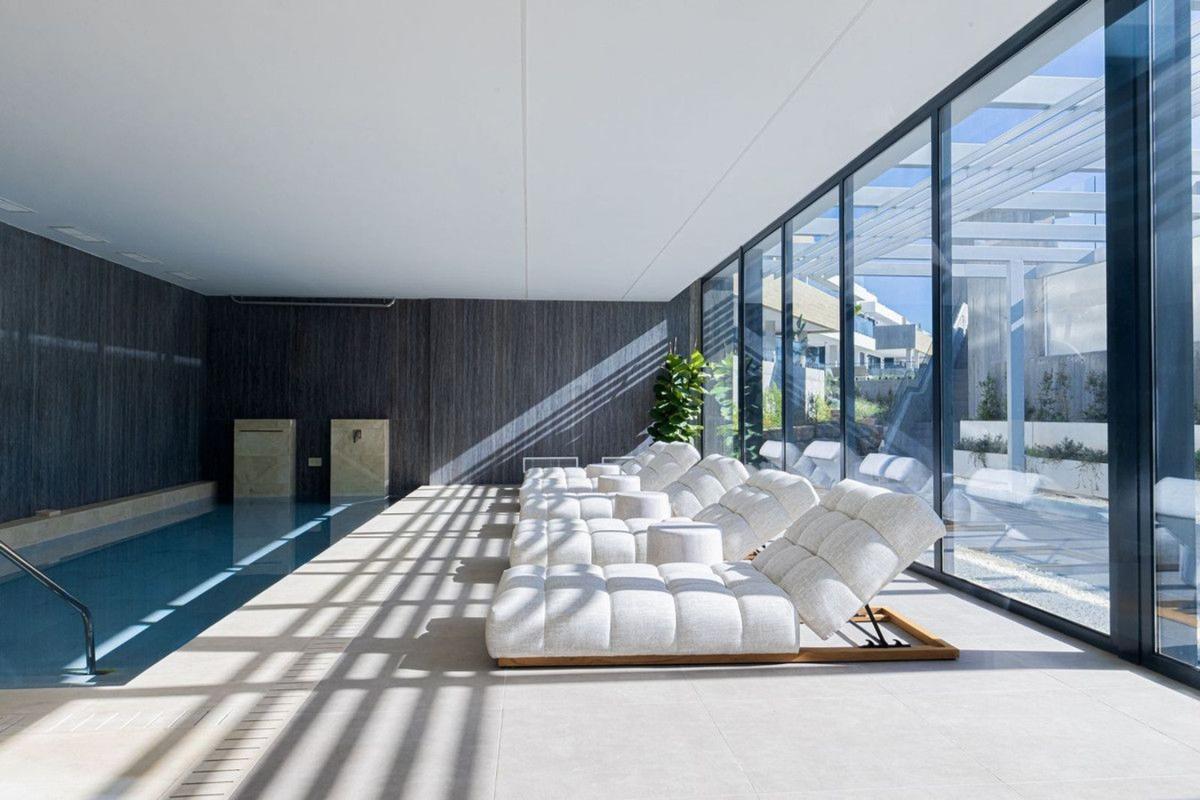 Venta de piso en Piso en Alto de los Monteros, Marbella, Marbella
photo 5