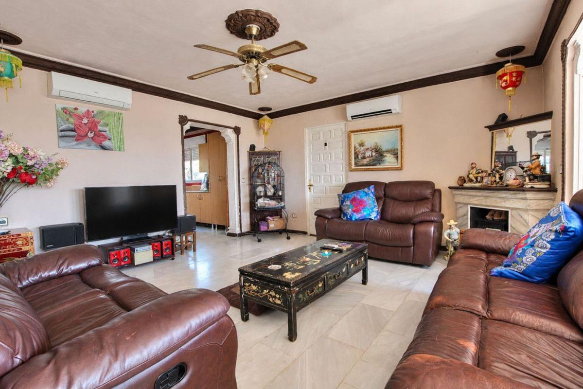 Properties for sale and rent in Spain photo 4