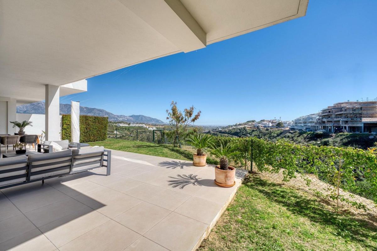 Sale of apartment in Piso en Calle Mirador del Golf, 1, La Cala Golf - Lagar Martell, Mijas, Mijas
photo 2