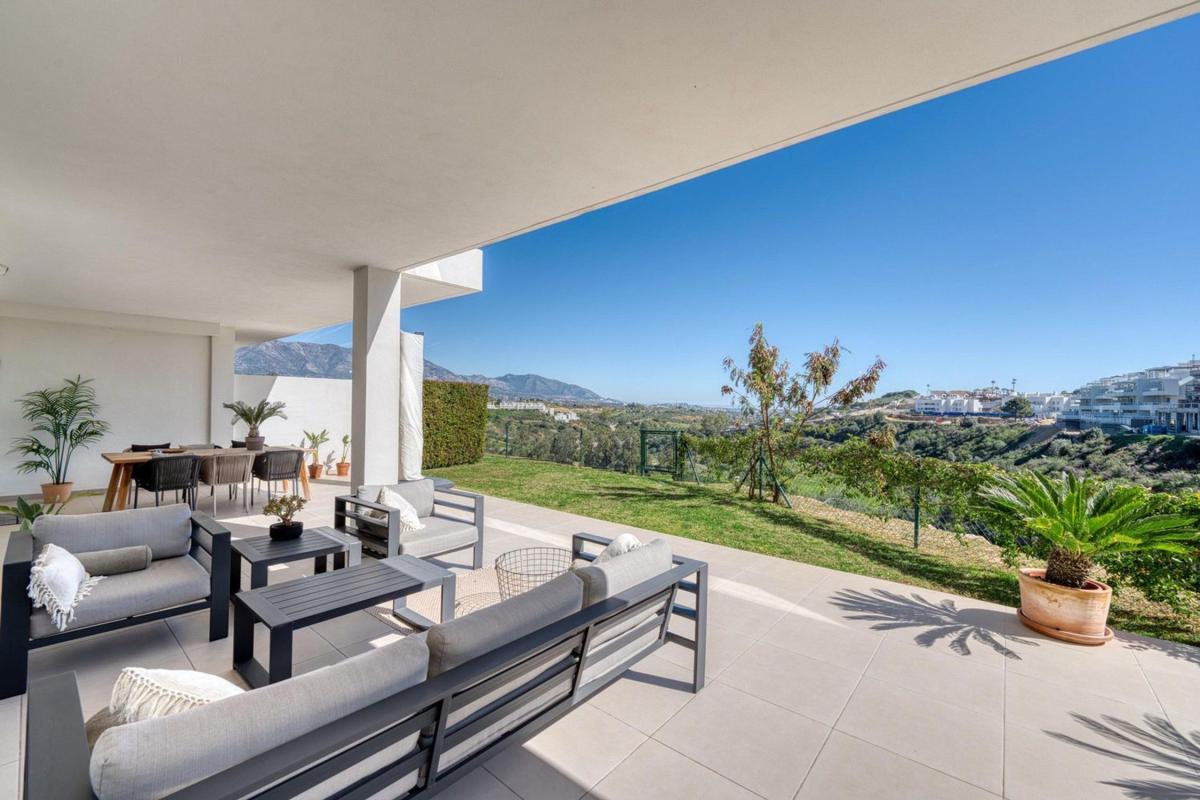 Sale of apartment in Piso en Calle Mirador del Golf, 1, La Cala Golf - Lagar Martell, Mijas, Mijas
photo 3