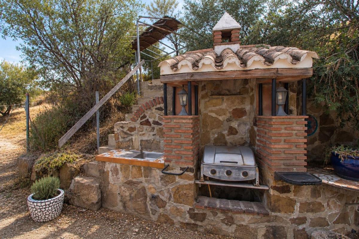 Propiedades en venta y alquiler en España photo 2
