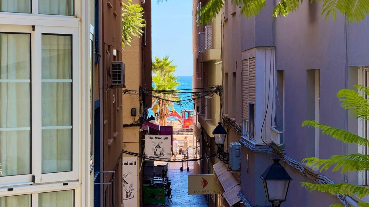Venta de piso en Piso en Calle Francisco Cano, 60, Playa de los Boliches, Fuengirola, Fuengirola
photo 1