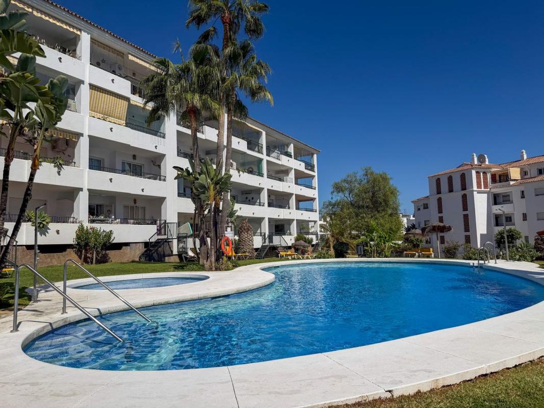 Продажа квартиры на Piso en s Nicolas De Calypso, 1, Sitio de Calahonda, Mijas, Михас
photo 1