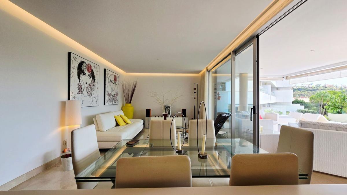 Venta de piso en Piso en Reserva Alcuzcuz, 24, Los Arqueros-Puerto del Almendro, Benahavís, Benahavís
photo 5