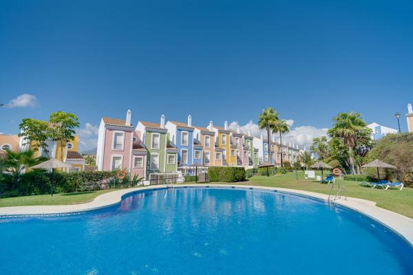 Chalet adosado en Jardines de Casares, 89, Bahía de Casares, Casares photo 2