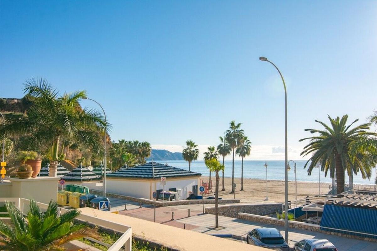 Sale of apartment in Piso en Burriana, Nerja, Nerja
photo 2