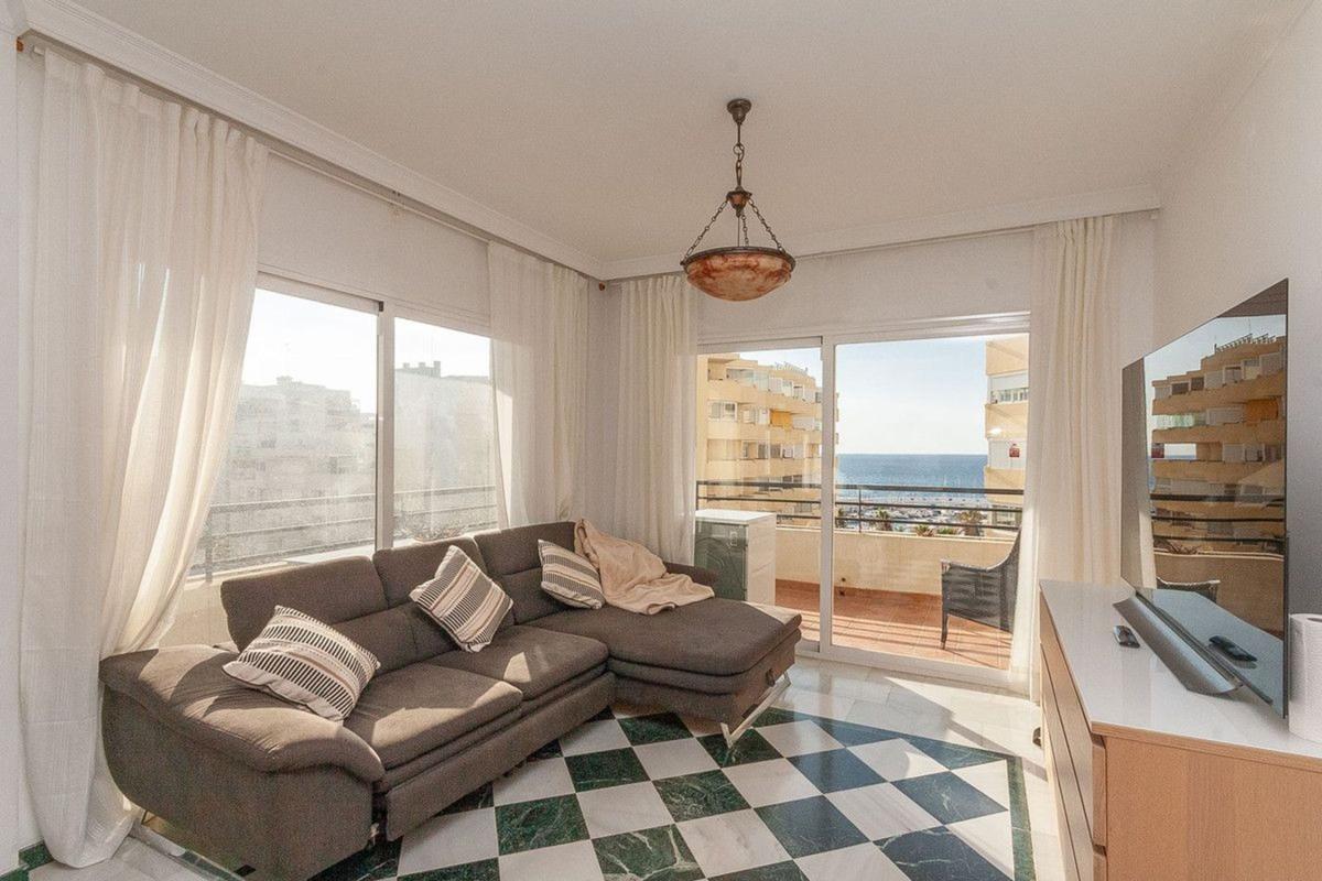 Venta de piso en Piso en Avenida Antonio Belón, Playa Bajadilla-Puertos, Marbella, Marbella
photo 4