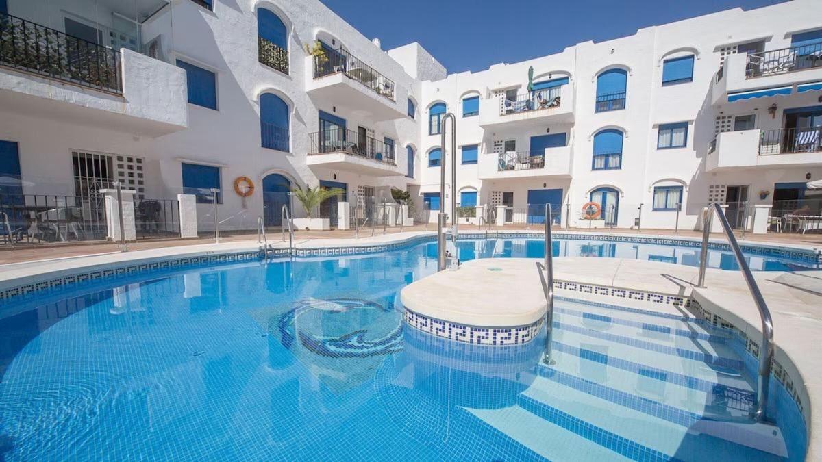 Venta de piso en Piso en Conjunto Mykonos Playa, 1 D, Puerto de la Duquesa, Manilva, Manilva
photo 1