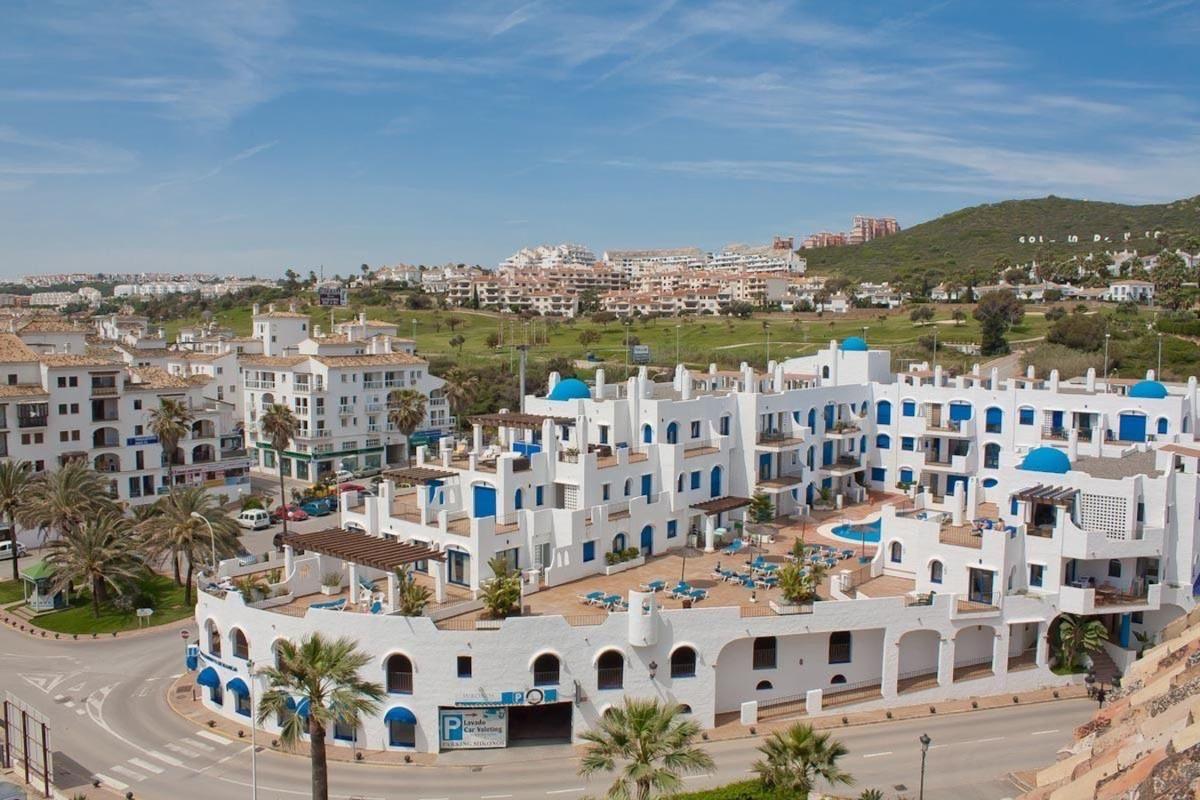 Venta de piso en Piso en Conjunto Mykonos Playa, 1 D, Puerto de la Duquesa, Manilva, Manilva
photo 3