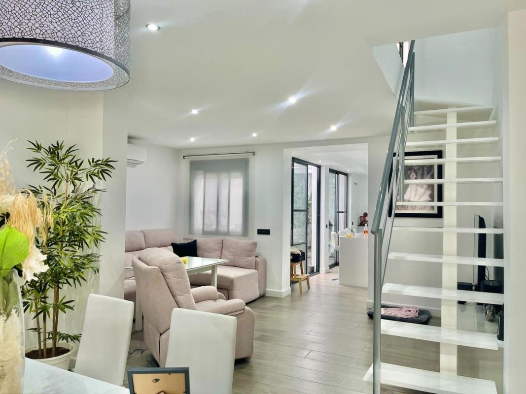 Properties for sale and rent in Spain photo 5