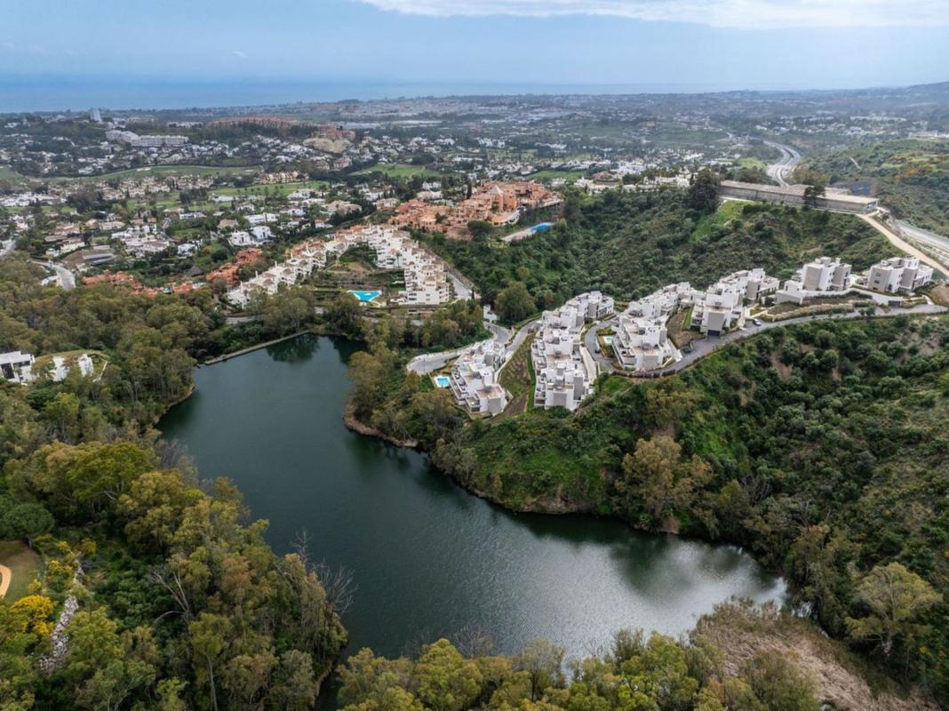 Sale of apartment in Piso en Los Naranjos, Marbella, Marbella
photo 2