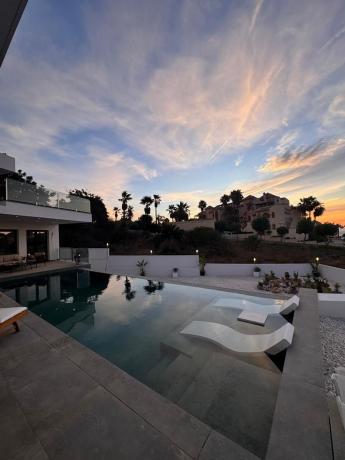 Casa o chalet independiente en Calle Dinamarca, 2, Calaburra - Chaparral, Mijas thumbnail 2