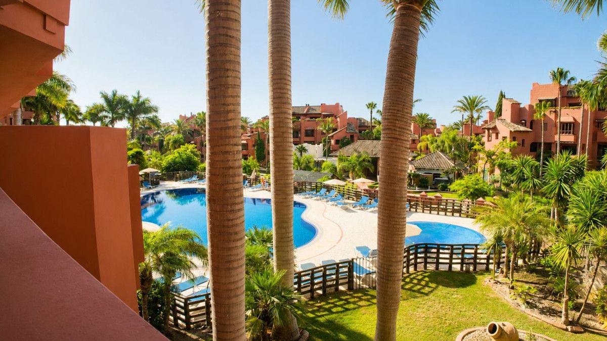 Venta de piso en Piso en Cl Nazari, Guadalmansa, Estepona, Estepona
photo 3