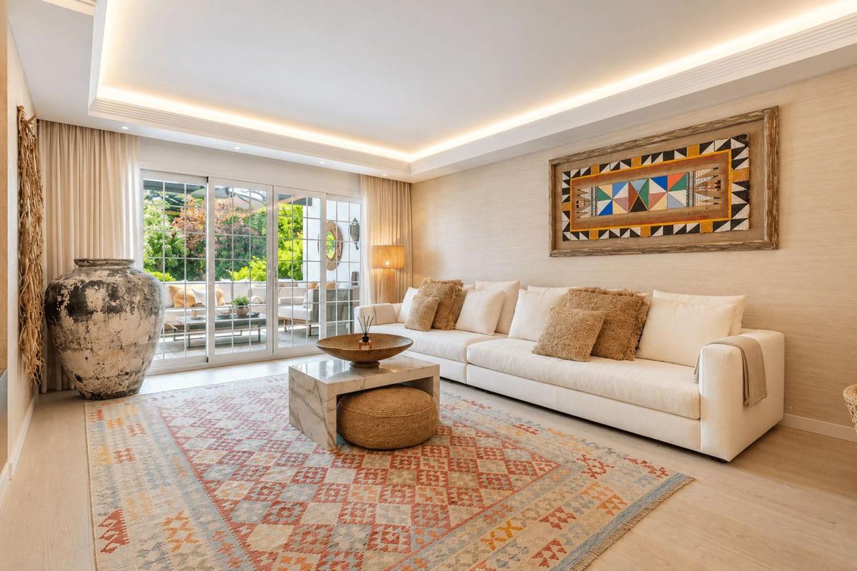 Venta de piso en Piso en Miraflores, Marbella, Marbella
 photo 2