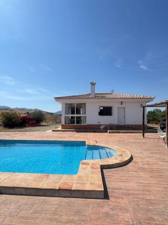 Finca rústica en venta en Finca rústica en Málaga, Diseminados, Cártama , Cártama photo 1