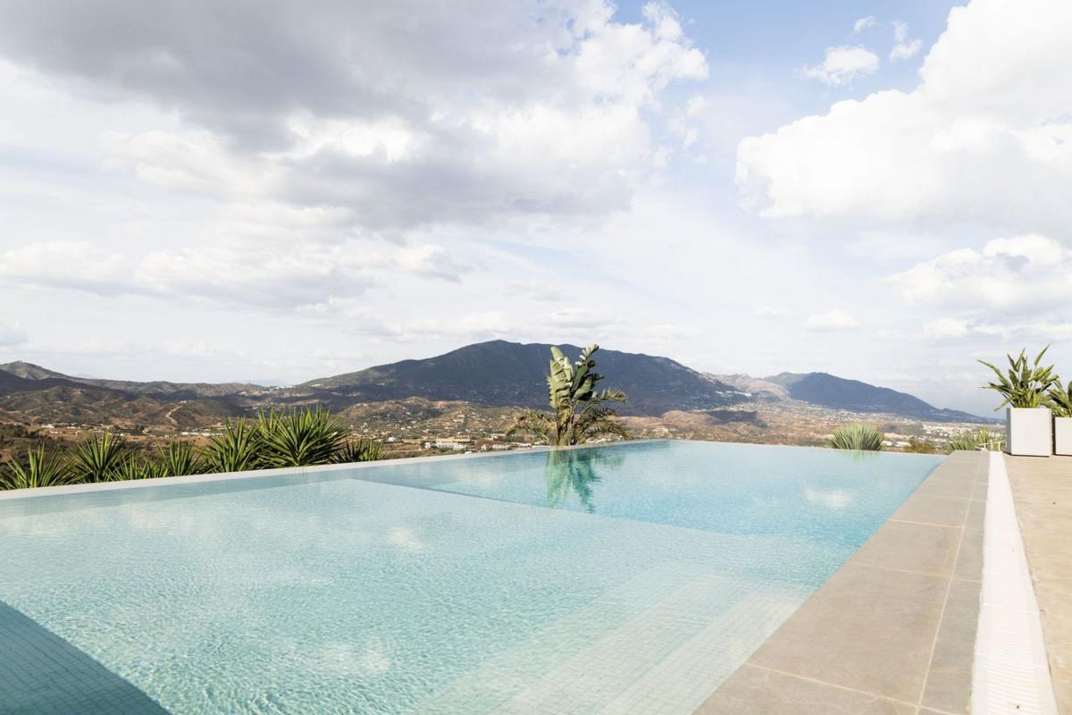 Sprzedaż niezależnego domku jednorodzinnego w Casa o chalet en La Cala Golf - Lagar Martell, Mijas, Mijas photo 2