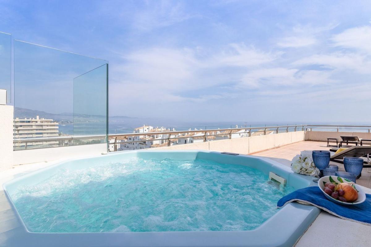 Penthouse sale in Ático en Puerto Banús, Marbella, Marbella photo 3