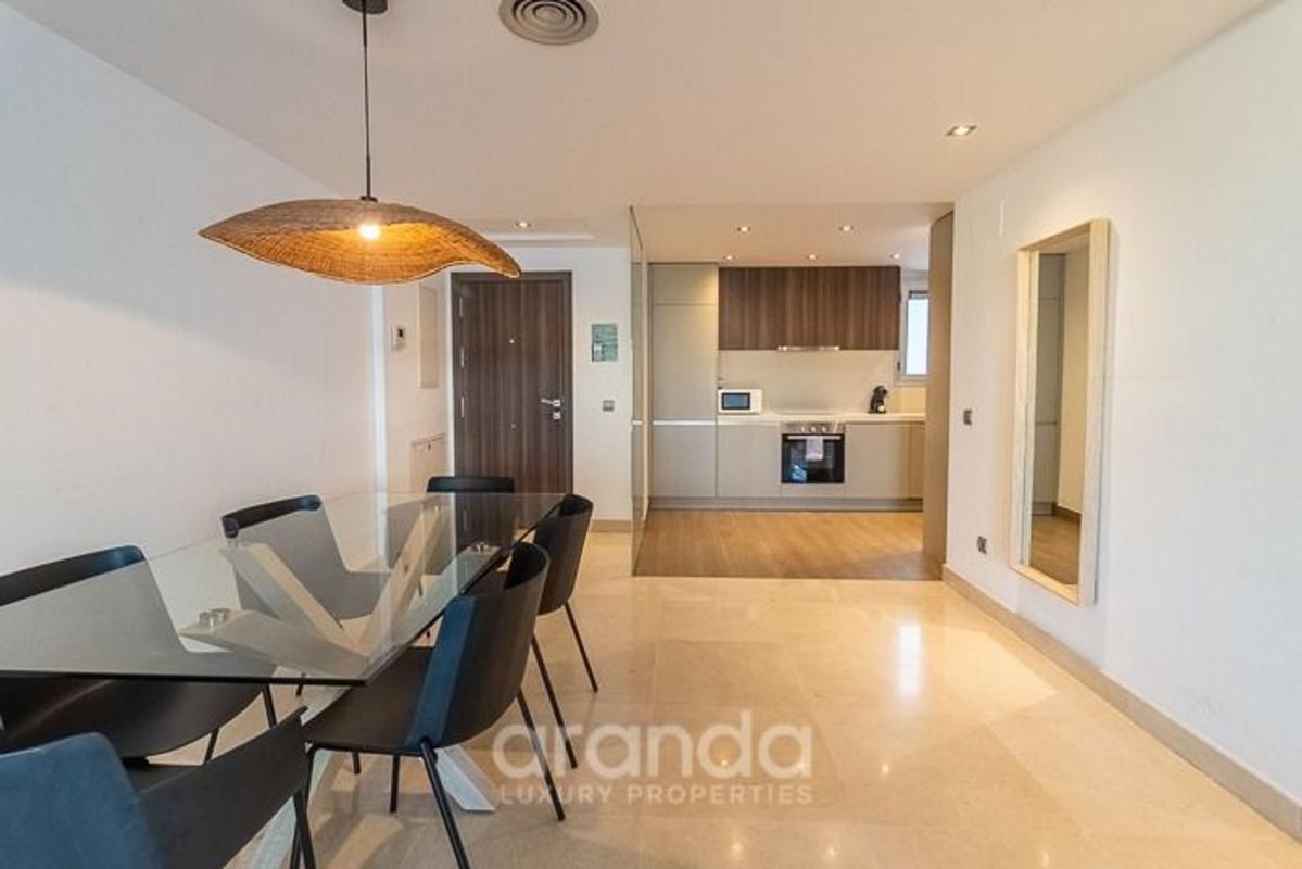 Venta de piso en Piso en Juan Antonio De Torquemad, 2 -a, Linda Vista-Nueva Alcántara-Cortijo Blanco, Marbella, Marbella
photo 2
