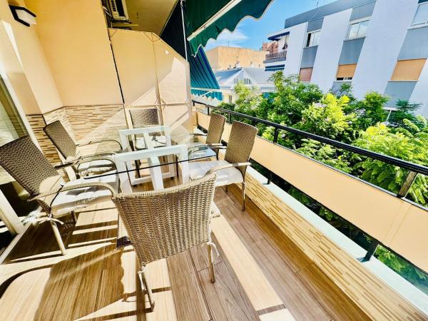 Venta de piso en Piso en Avenida Condes de San Isidro, 4, Zona Puerto Deportivo, Fuengirola, Fuengirola
 photo 4
