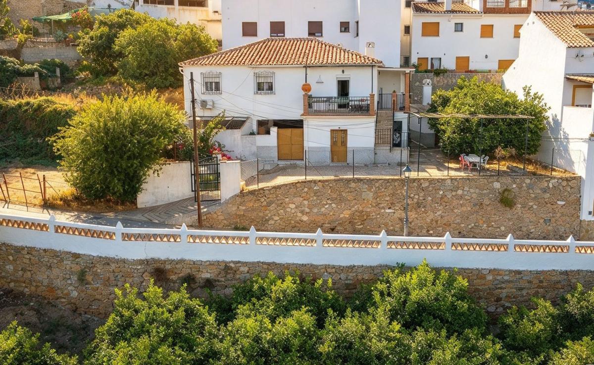 Propiedades en venta y alquiler en España photo 1