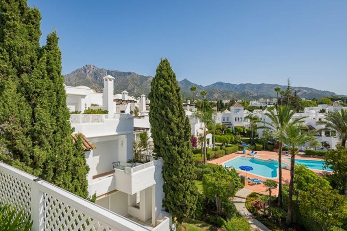 Sprzedaż poddasza w Ático en La Carolina-Guadalpín, Marbella, Marbella photo 1
