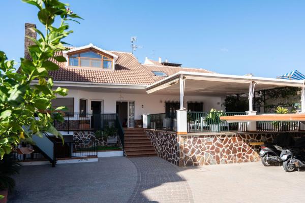 Chalet pareado en Camino Viejo de Málaga, Vélez-Malaga photo 1