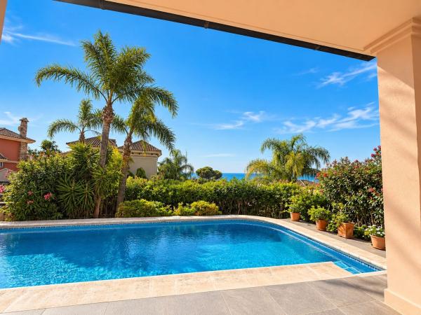 Casa o chalet independiente en Seghers, Estepona thumbnail 2