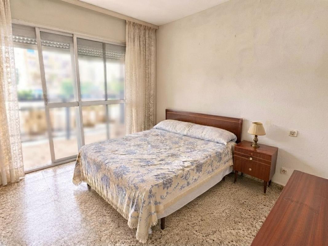 Venta de piso en Piso en Pasaje Augusto González Besada, Puerta Blanca - Almudena, Málaga, Málaga
photo 3