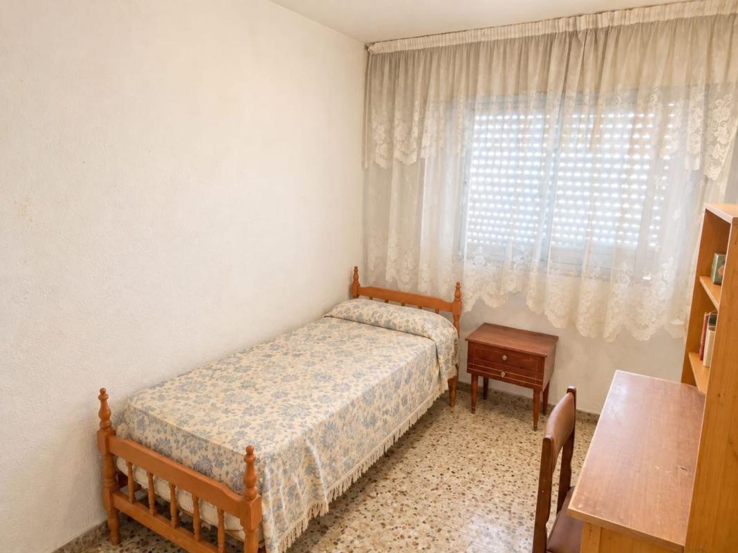 Venta de piso en Piso en Pasaje Augusto González Besada, Puerta Blanca - Almudena, Málaga, Málaga
photo 5