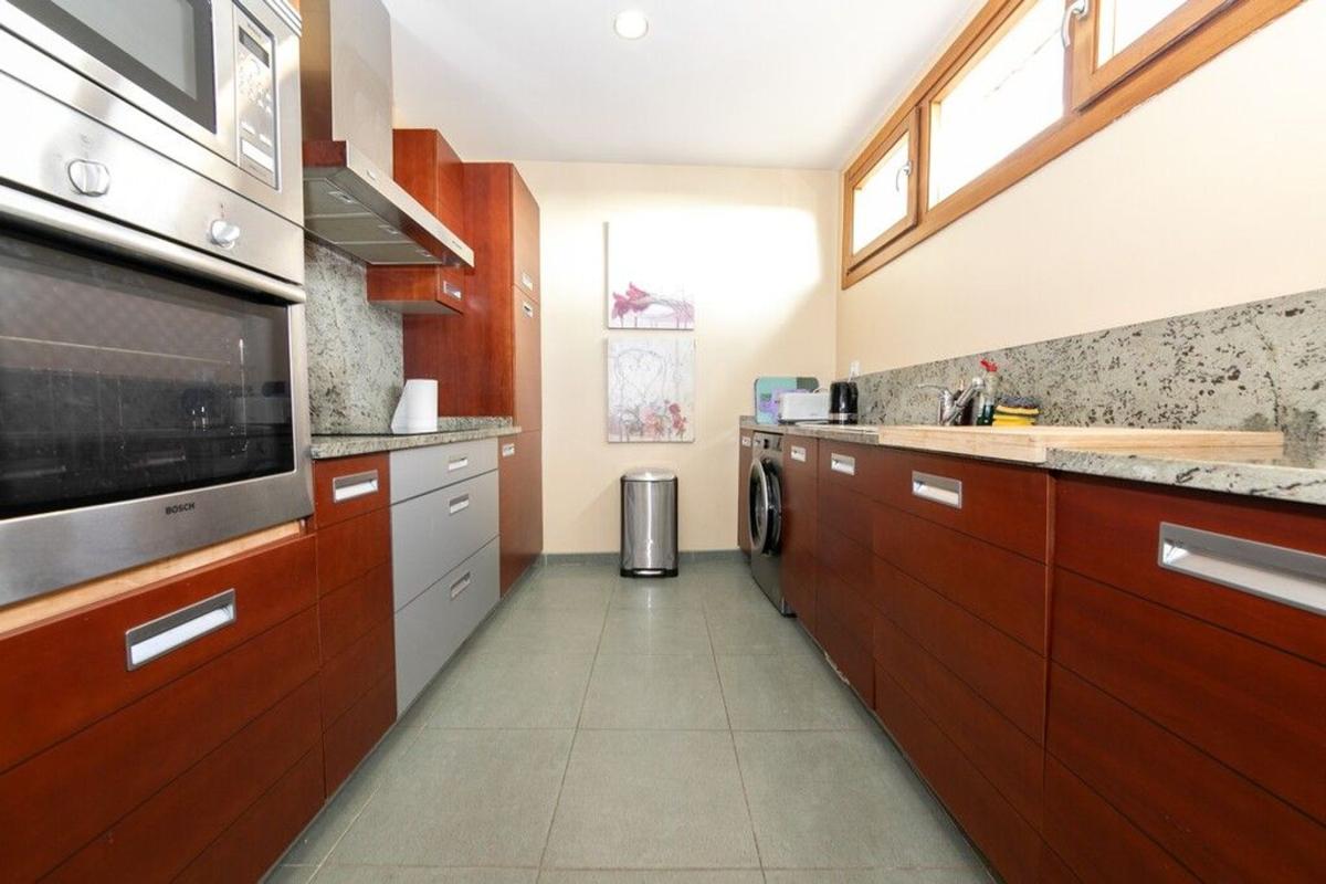 Sale of apartment in Piso en Alto de los Monteros, Marbella, Marbella
 photo 5
