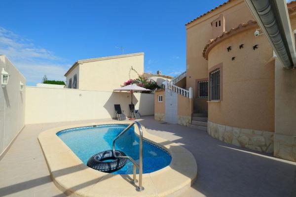 Independent chalet for sale in Casa o chalet en La Florida, Orihuela, Orihuela
photo 1