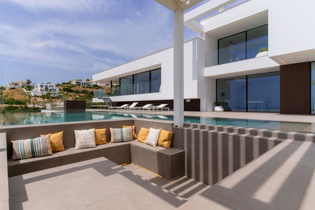 Properties for sale and rent in Spain photo 3