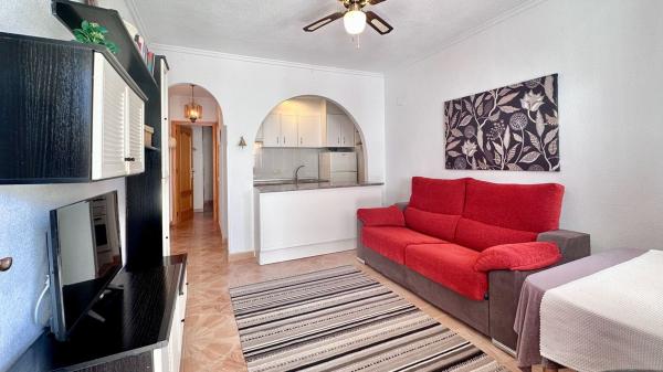 Sale of flat in Piso en Paris, 132, Zona los Frutales, Torrevieja, Torrevieja
thumbnail 2