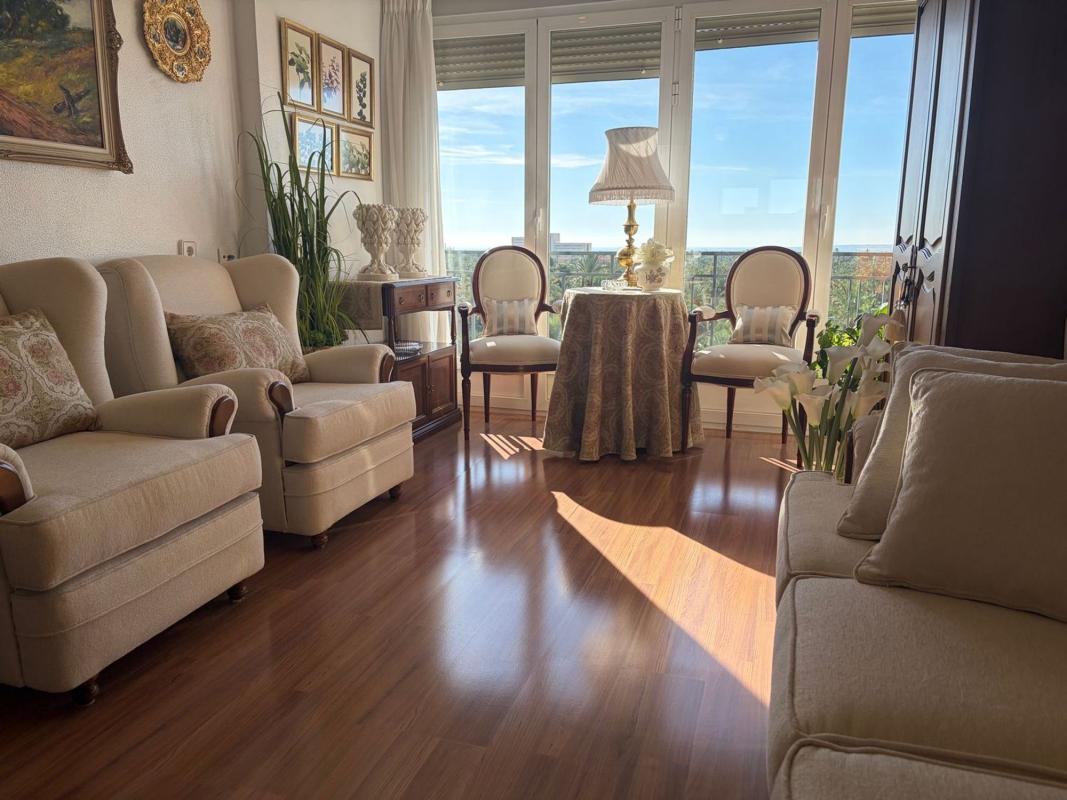 Продажа квартиры на Piso en Avenida en Joan Carles I, 59, Centro, Elche / Elx, Эльче / Эльх
 photo 3
