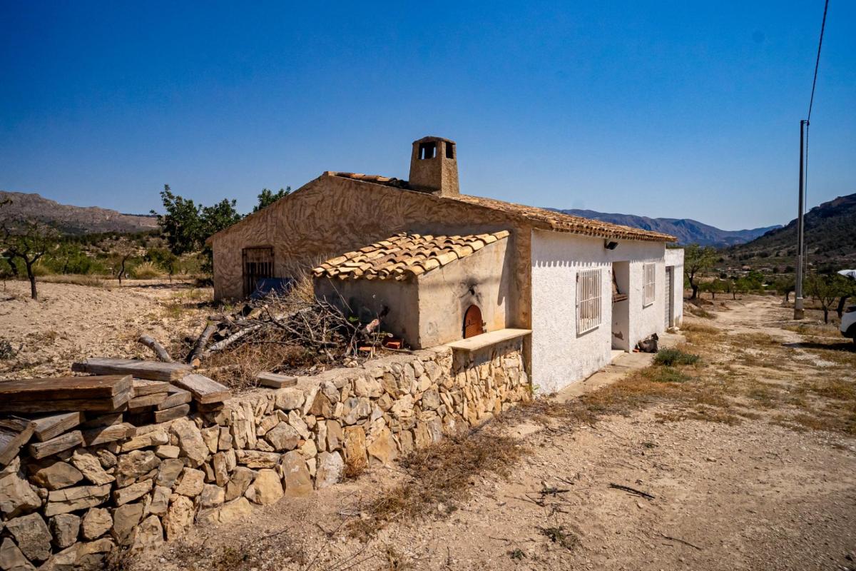 Propiedades en venta y alquiler en España photo 2