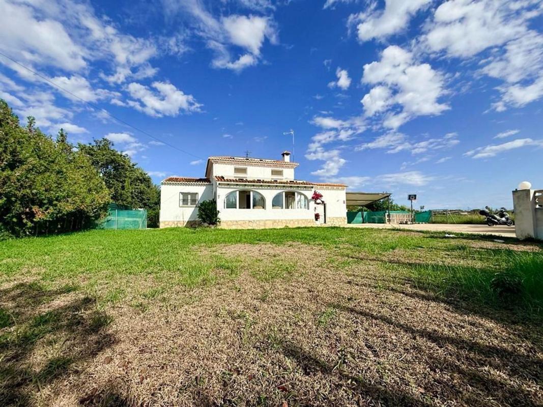 Propiedades en venta y alquiler en España photo 1