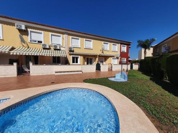 Chalet adosado en Ausias March, 13, Els Poblets photo 1