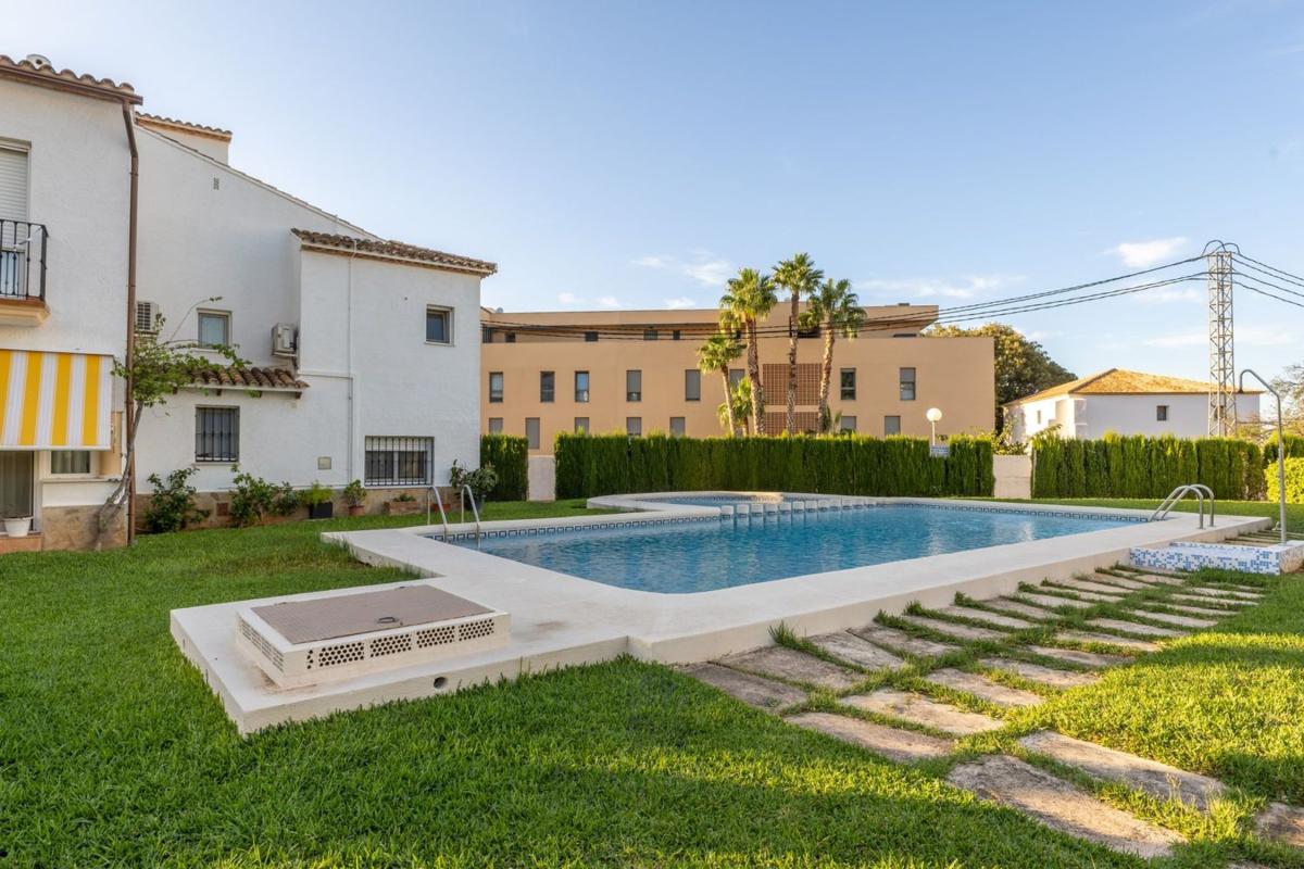 Properties for sale and rent in Spain photo 2